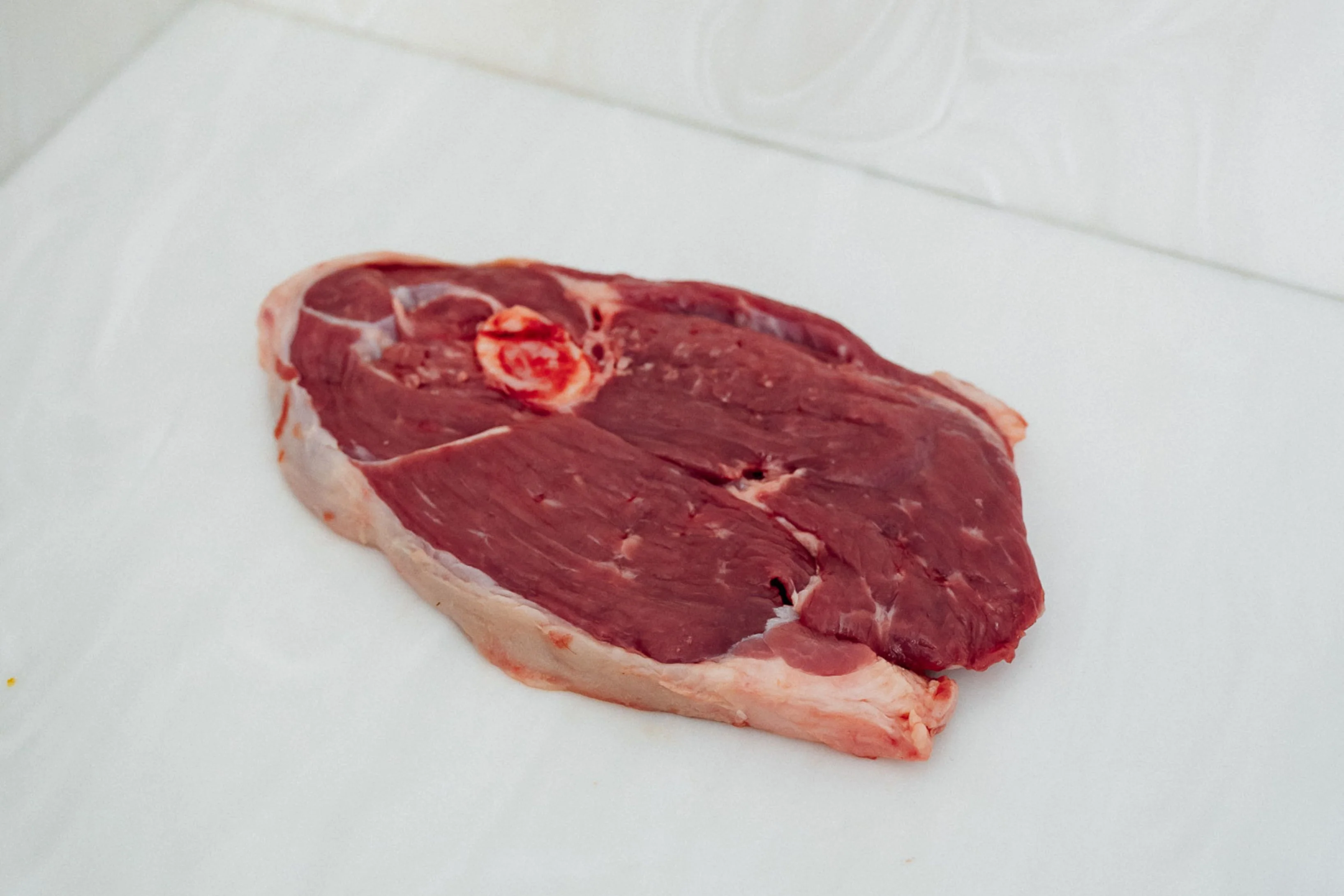 Lamb Gigot Chop - Image 3