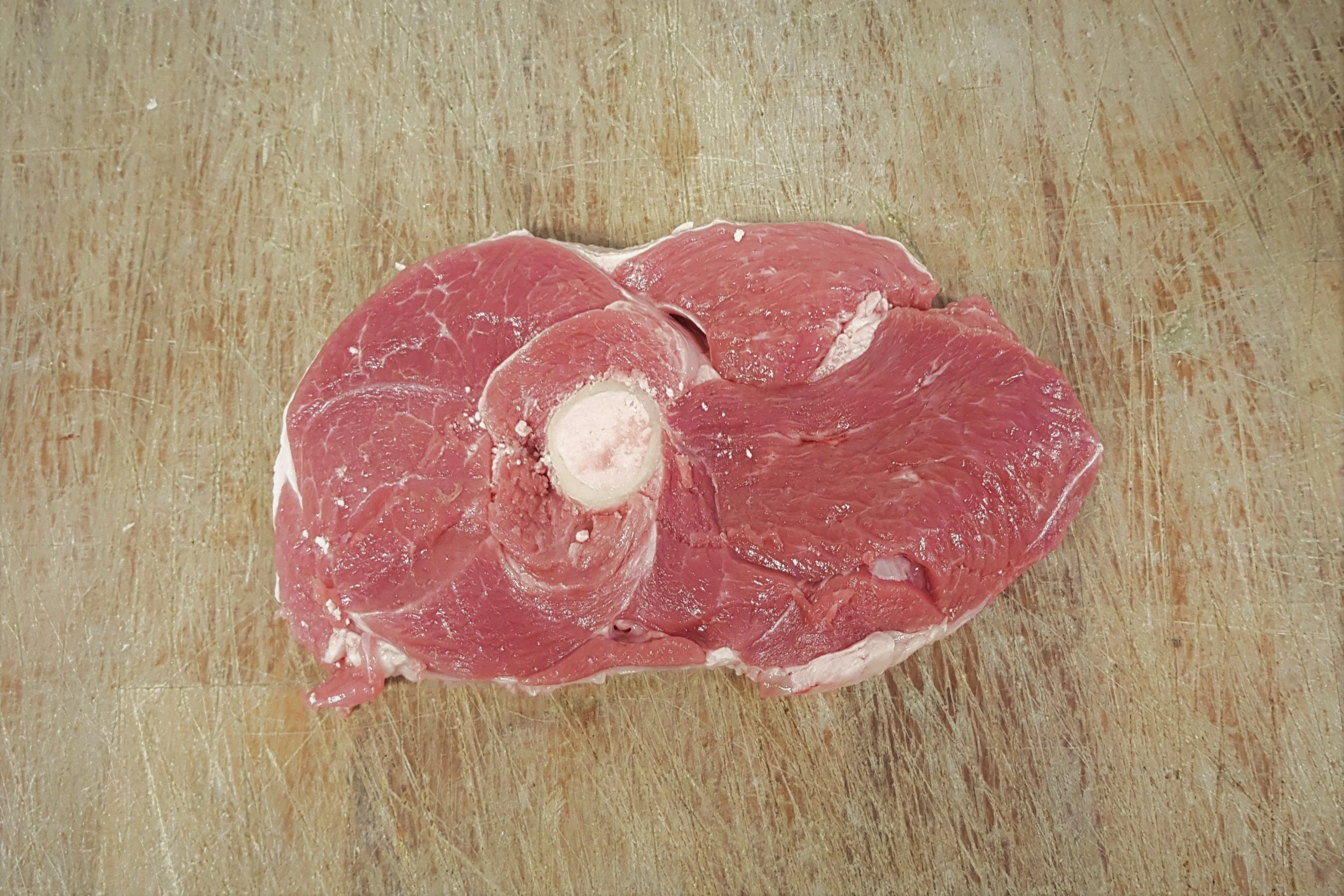 Lamb Gigot Chop - Image 4